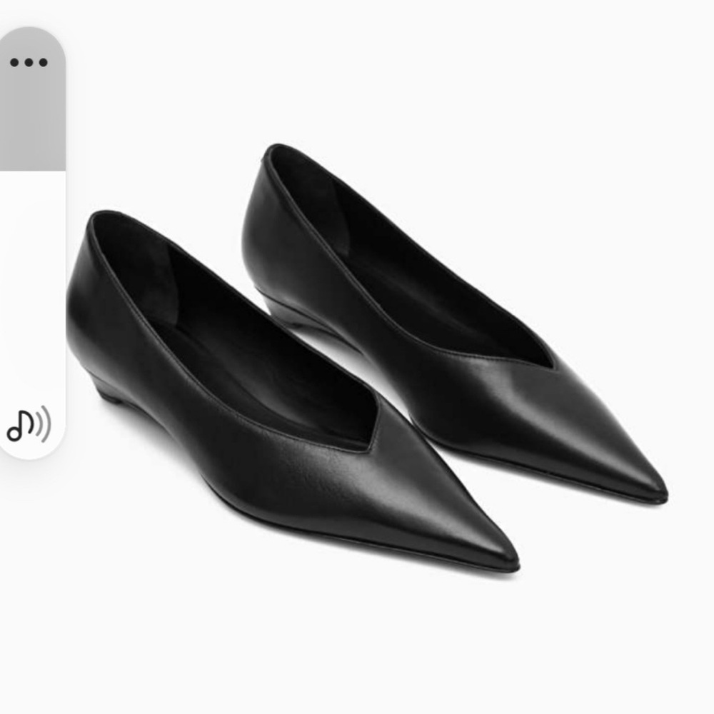 COS Pointed Toe Leather Kitten Heel Flat